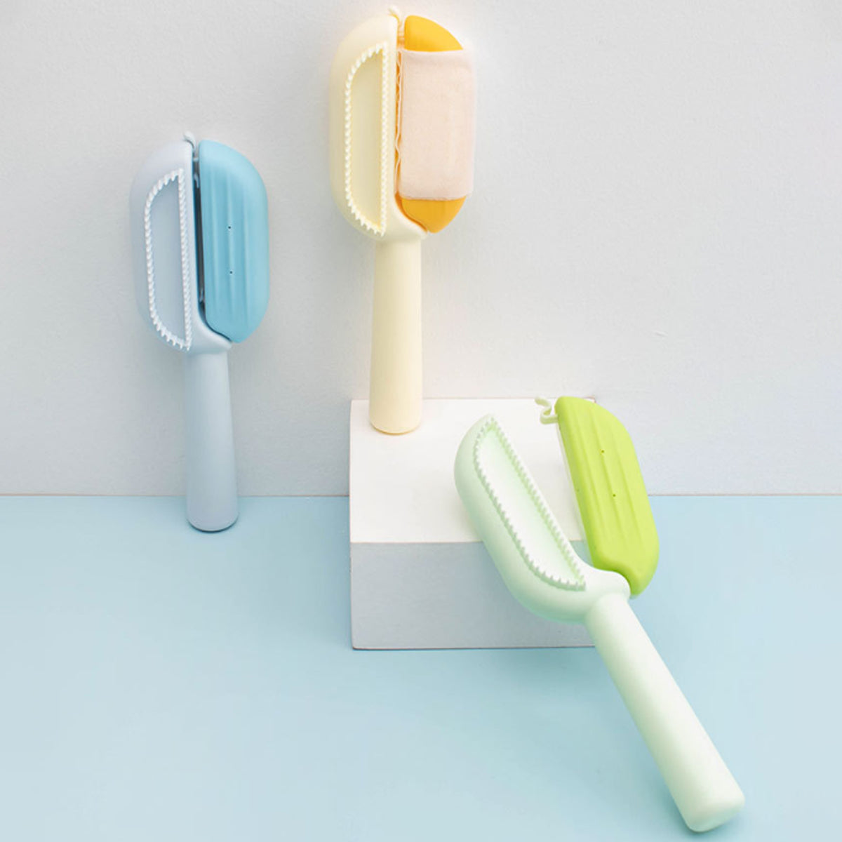Pet Grooming Comb With Water Tank Floating Hair Remover Brush